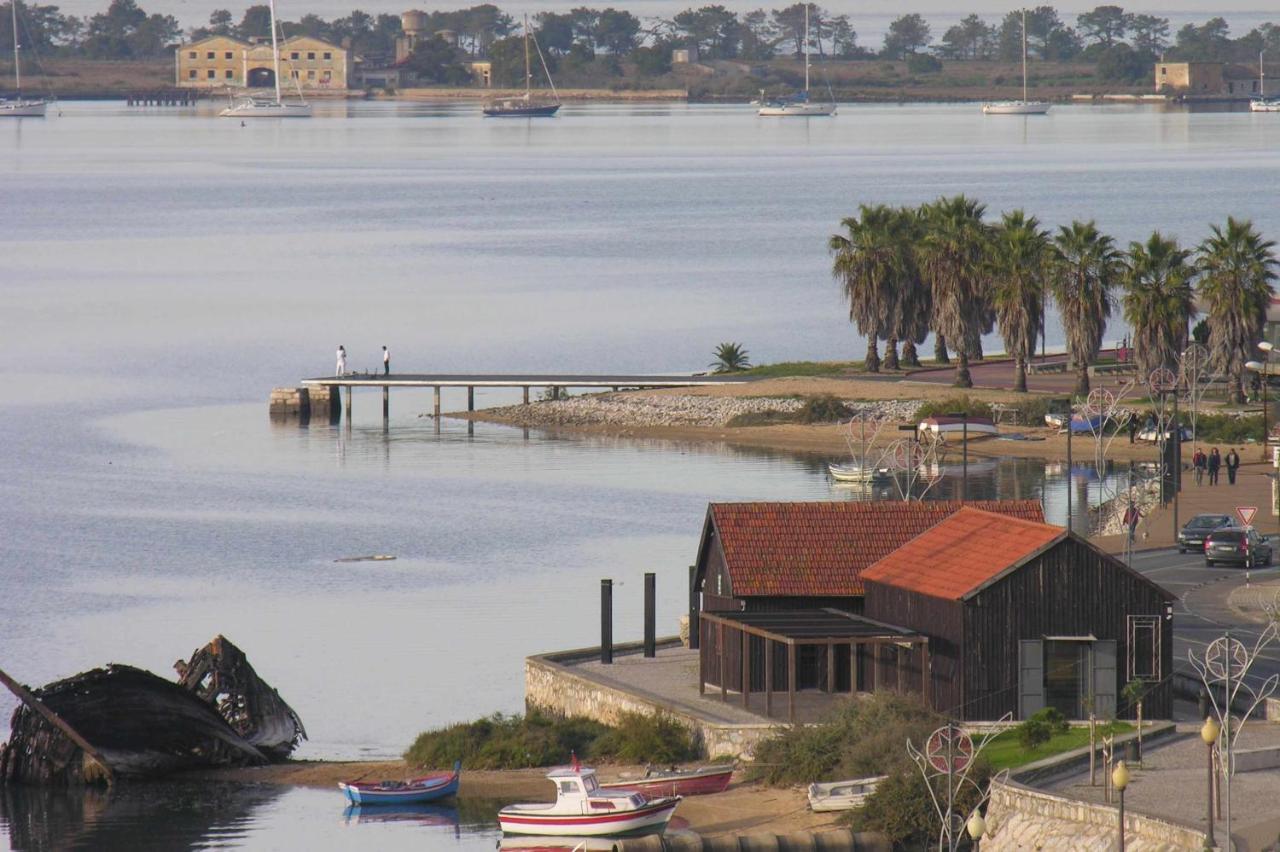 Legendary Bay Apartamento Tematico Daire Seixal  Dış mekan fotoğraf